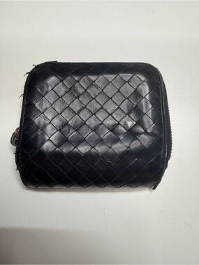 Bottega Veneta Black Intrecciato Zip Wallet